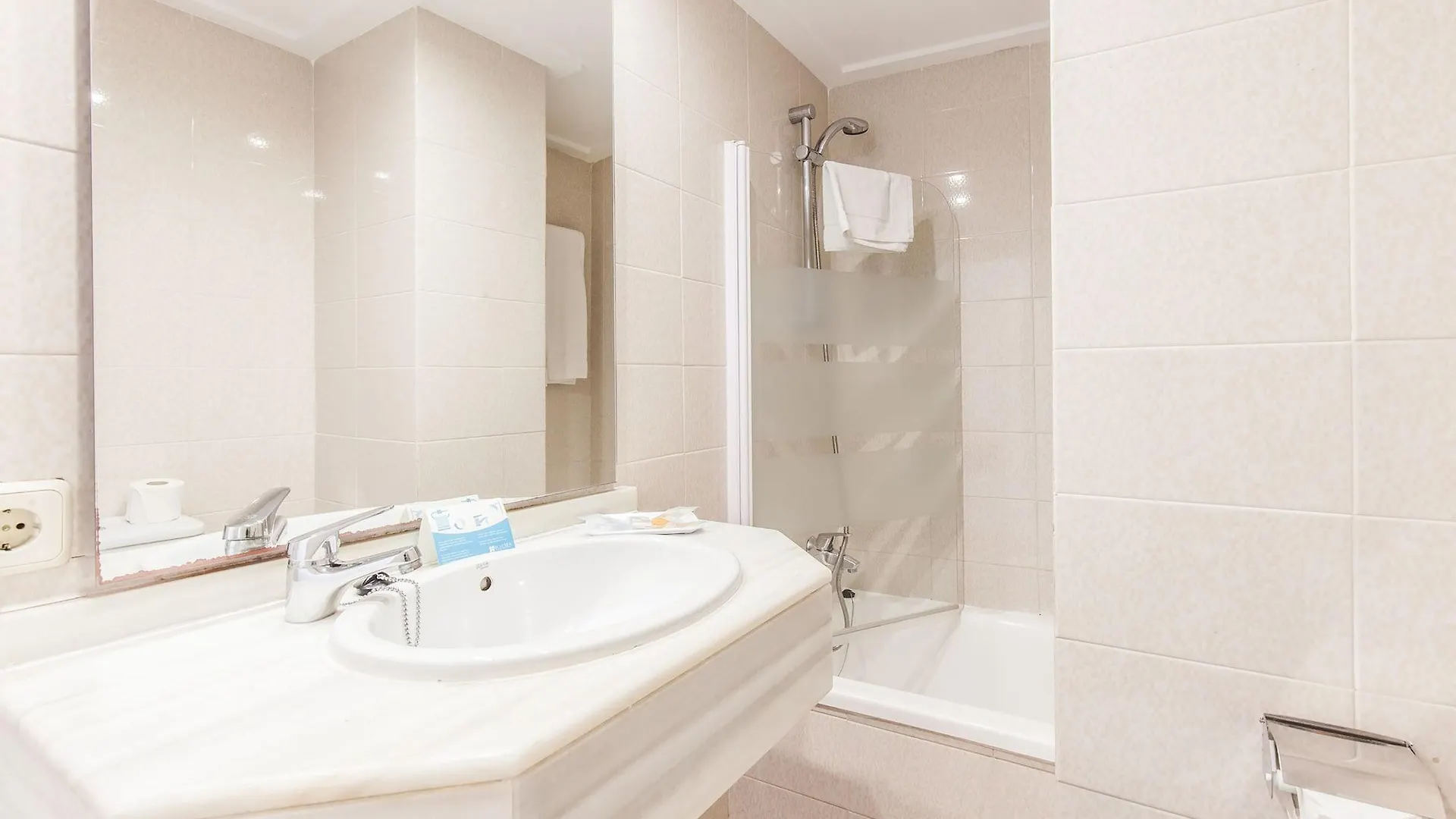 Отель Bluesea Cala Millor  Кала Миллор